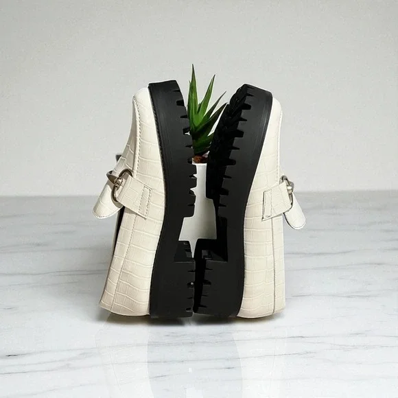 Steve Madden Lug Sole Loafers Size 7.5 White Croc Embossed Hardware Accents - Picture 8 of 9